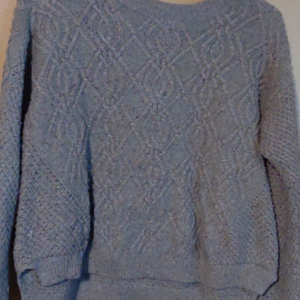 Women's sweater